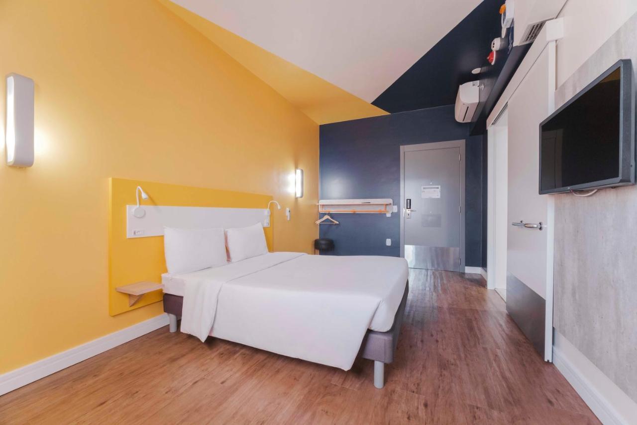 Ibis Budget Farroupilha Eksteriør bilde